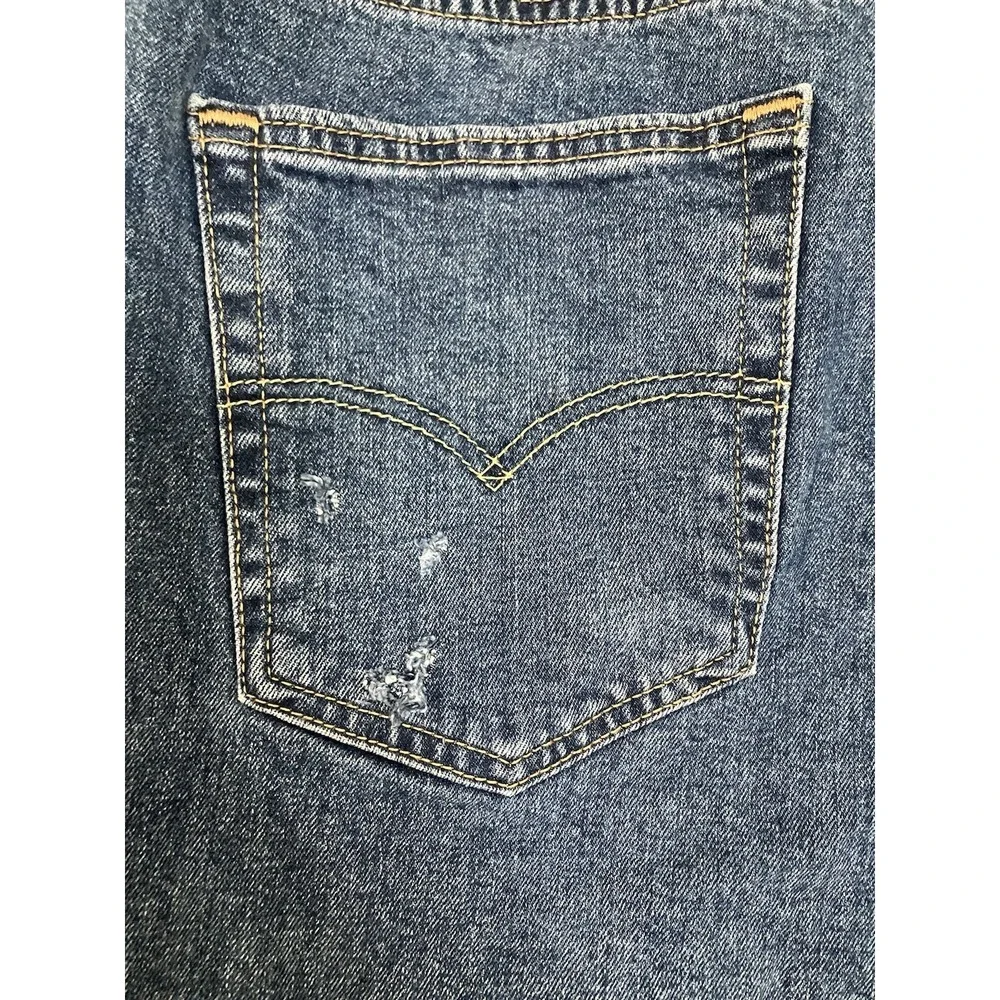 LEVIS 514  Red Tab Jeans Size 38x32 Blue Medium Wash